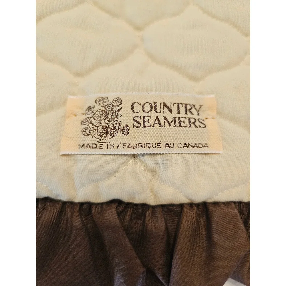 Country Seamers set two